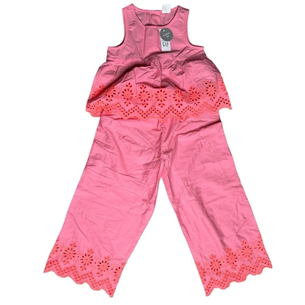 NWT GAP Coral Frost Pink Eyelet Poplin 2-Piece Outfit Size 4 Years